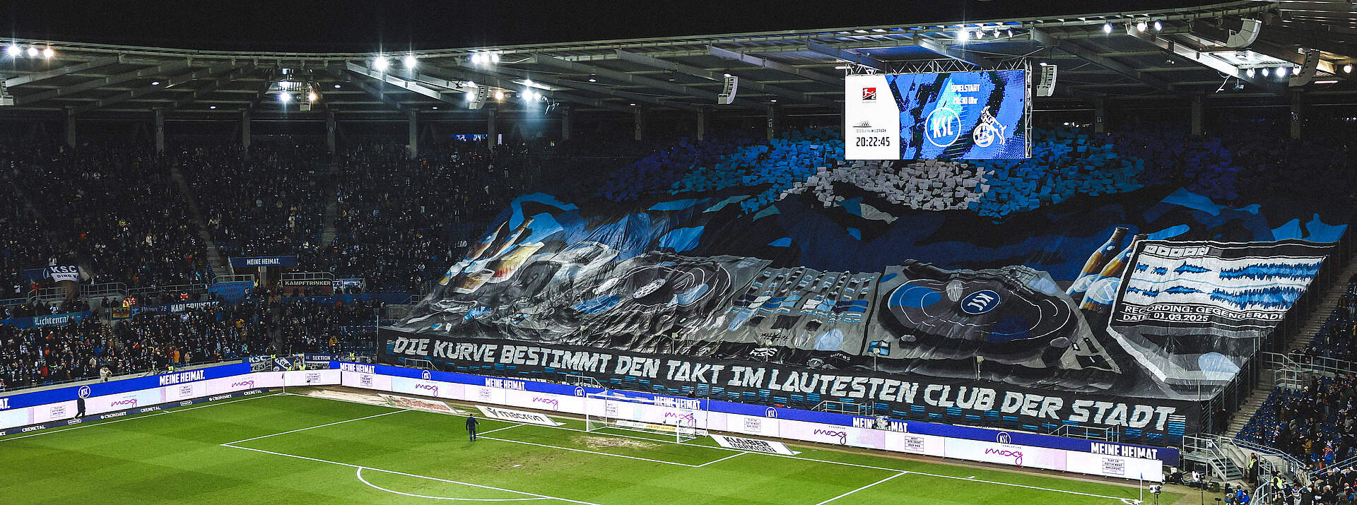 Eine Choreo auf der Südtribüne.