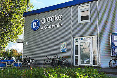 Die KSC grenke aKAdemie von außen