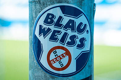 Sticker Blau-Weiß statt Braun