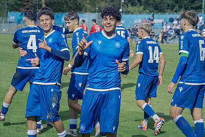 Louey Ben Farhat und Jassin Manai bejubeln das Tor zum 3:1