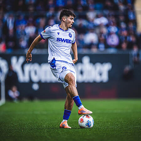 Rafael Pinto Pedrosa am Ball