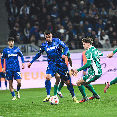 Philipp Förster im Dribbling