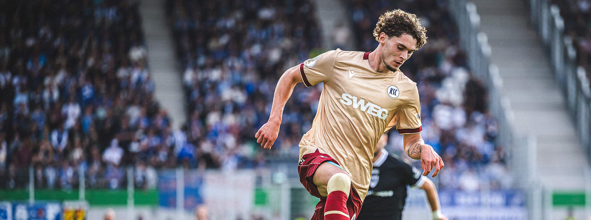 Moritz Broschinski am Ball.